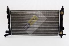 Opel Corsa B Radyatör ( Su Radyatörü ) Klimasız Otomatik1.4 - 1.6  Motorlar