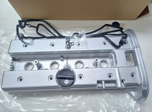 Opel Omega B Motor Üst Kapak ( Külbütör Üst Kapak ) X20XEV Motorlar Metal