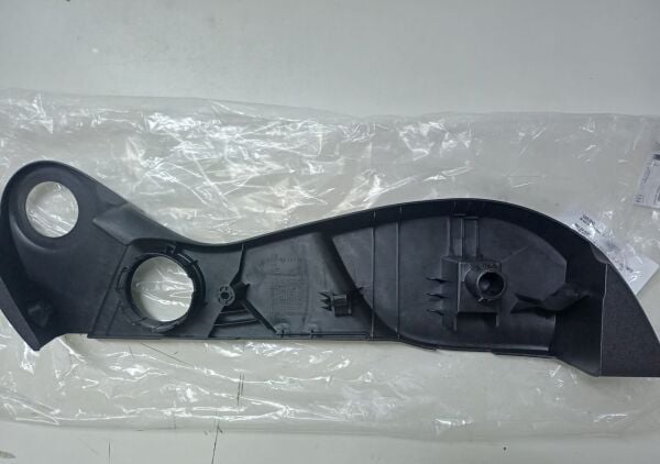 Opel Astra J Koltuk Yan Plastik Bakaliti Sol