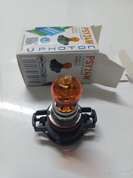 Opel Astra J Sinyal Ampülü Duy Lu