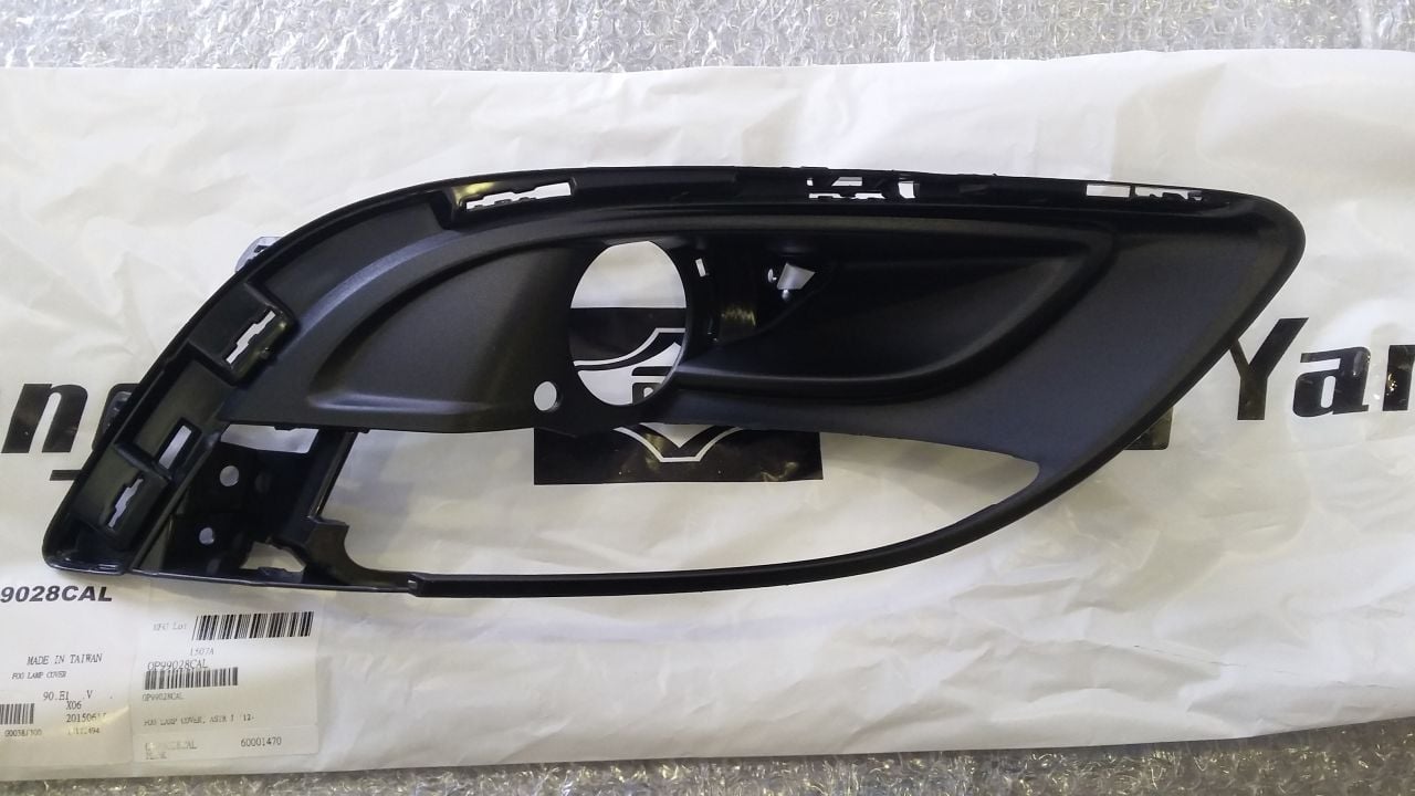 Opel Astra J Sis Far Kapağı Sis Li ( Çerçevesi- Izgarası ) Sol 2012-