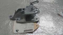 Chevrolet Cruze Motor Şanzıman Kulak Braketi Arka