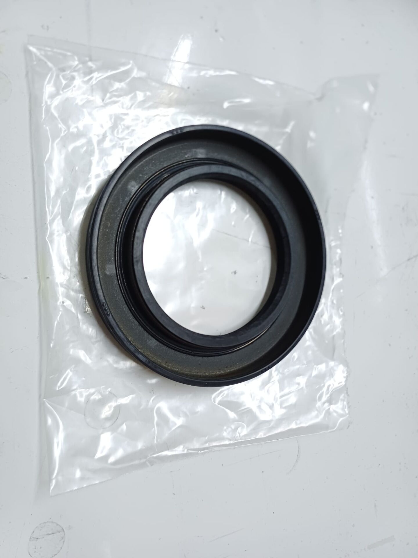 Chevrolet Captiva Aks Keçesi Ön ( Defransiyel Keçesi )