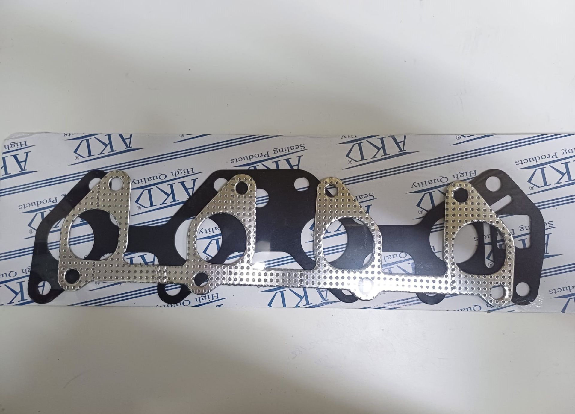 Opel Vectra A Manifold Contası Emme Egzoz Takım 1.6 Motor