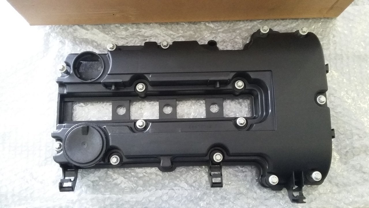 Opel Corsa E Motor Üst Külbütör Kapağı 1.2-1.4