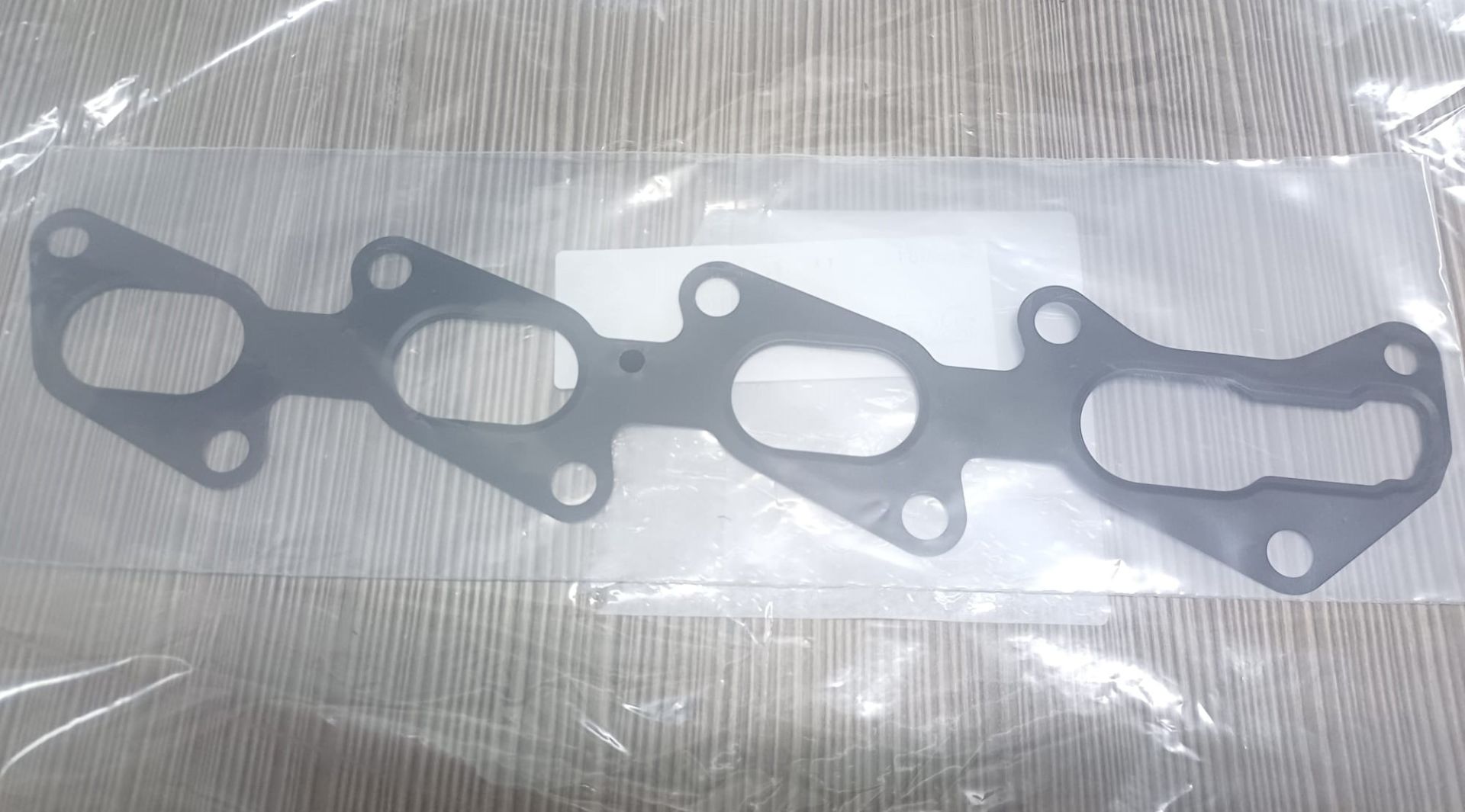 Opel Corsa B Manifold Contası ( Egzoz ) X12XE Motor Orjınal.