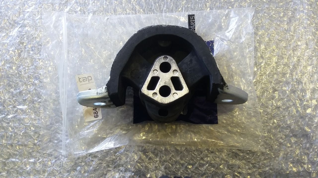 Opel Astra F Motor Kulağı ( Takozu ) Ön Sağ Dk Marka