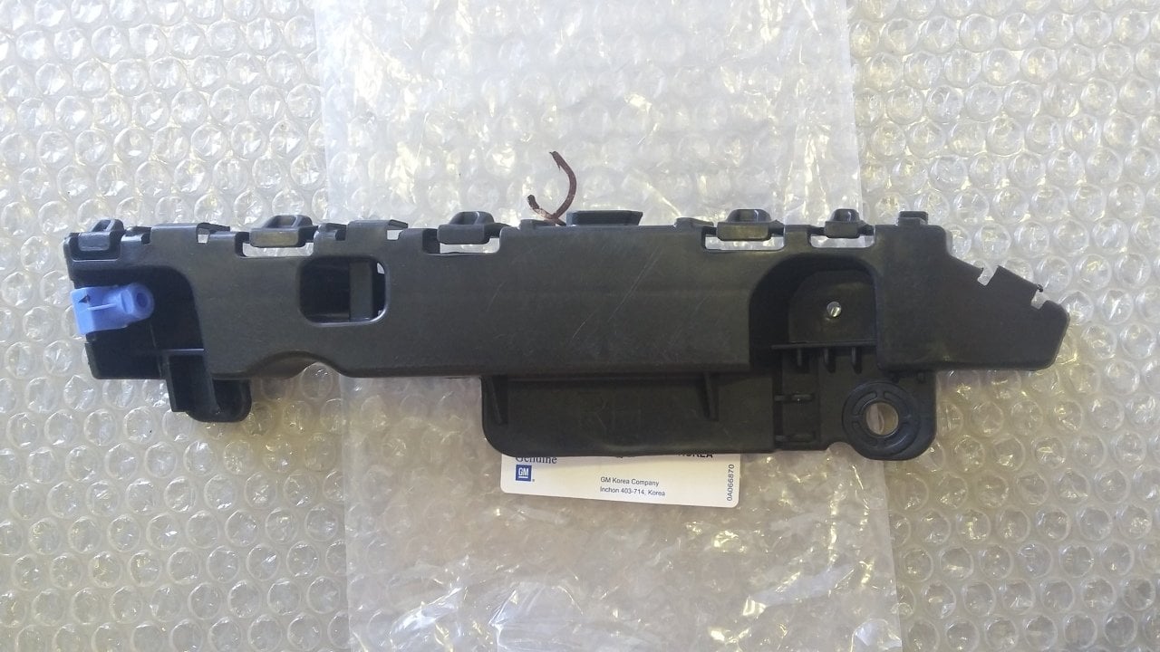 Chevrolet Cruze Tampon Ayağı ( Braketi - Kızağı ) Ön Sağ GM