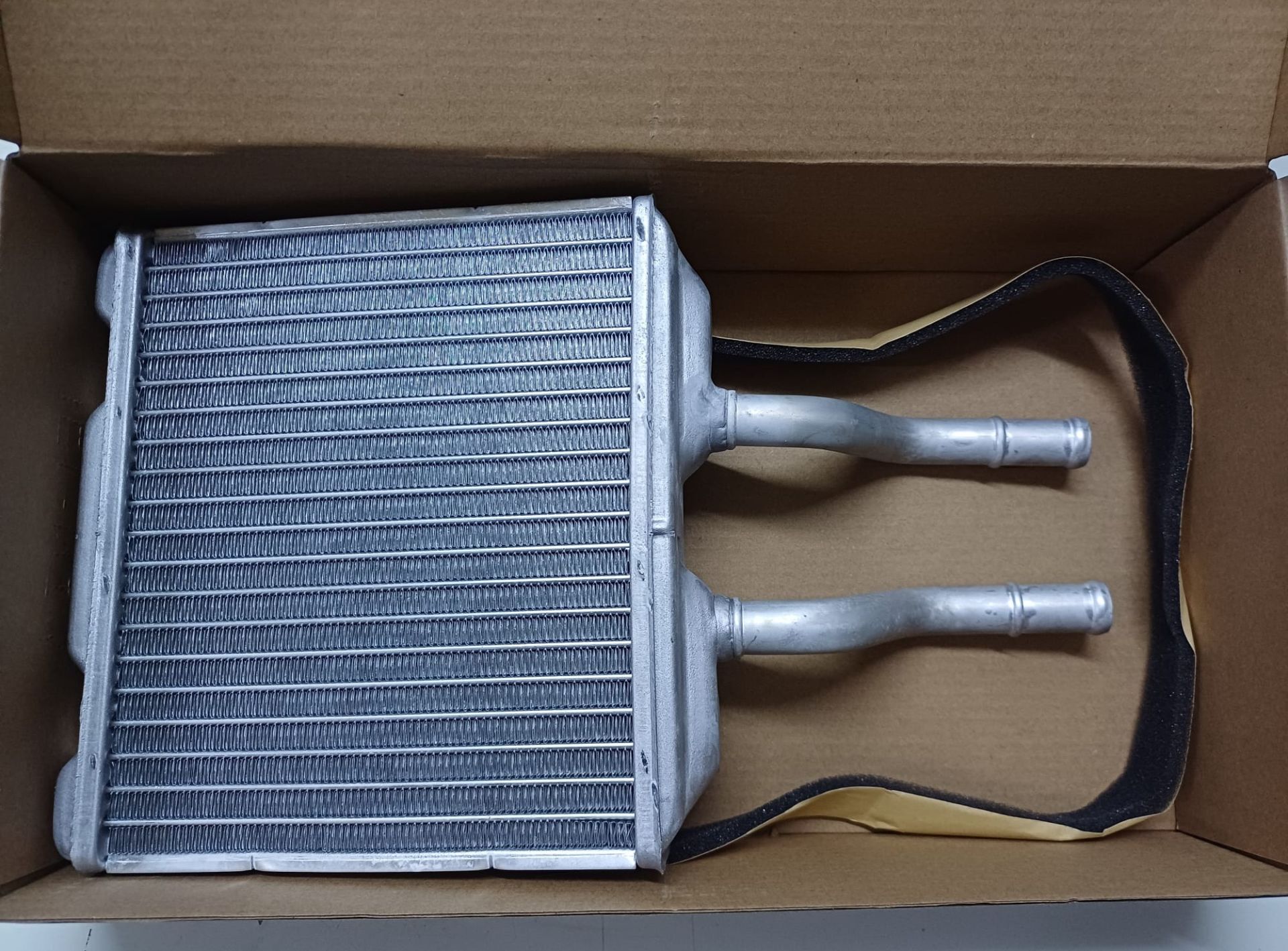 Opel Corsa B Kalorifer Radyatörü Peteği