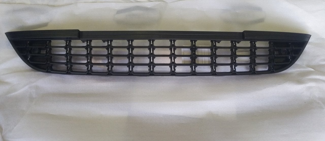 Opel Astra J Tampon Alt Izgarası ( Sensörsüz ) 2010-2012 GM