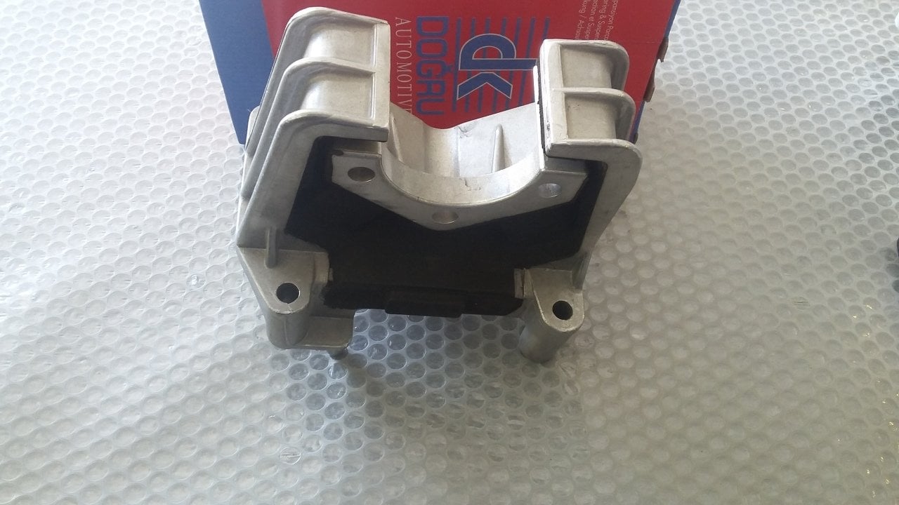 Opel Vectra B Motor Kulağı ( Takozu ) Arka