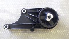 Opel Zafira C Motor Kulağı ( Takozu ) Ön