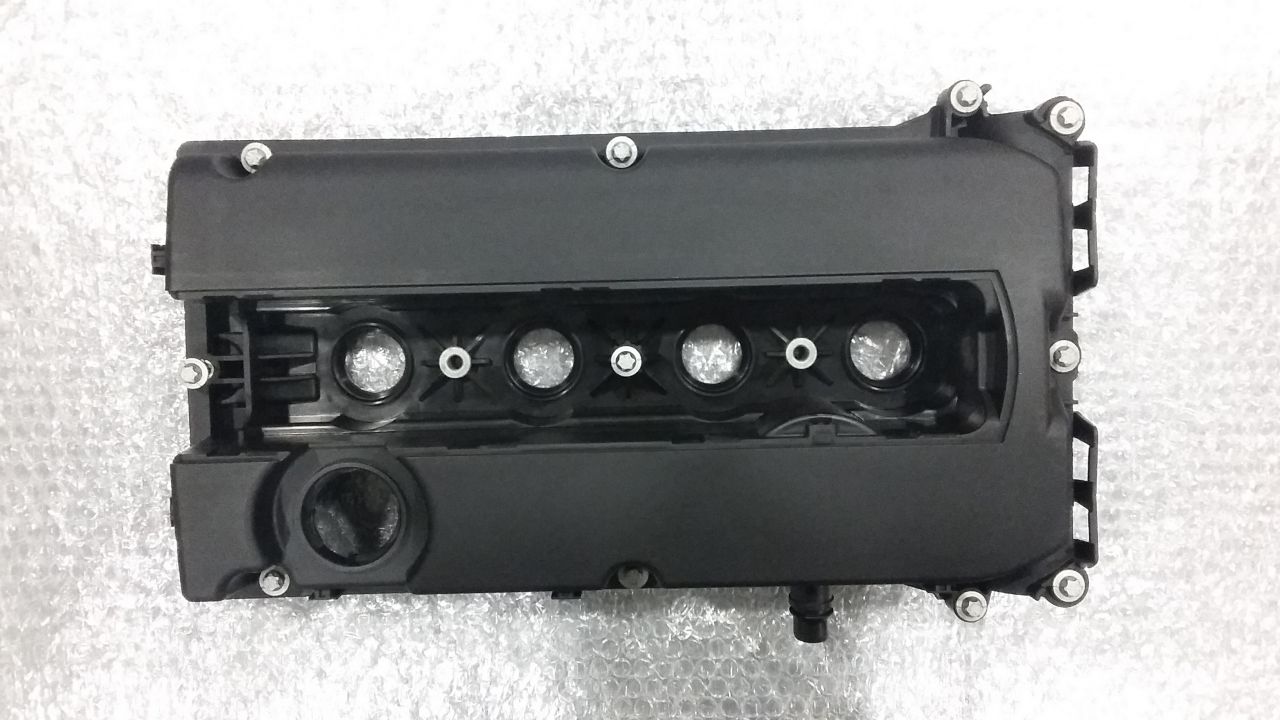 Opel Astra J Motor Üst Kapak Külbütör Kapak 1.6 Motor