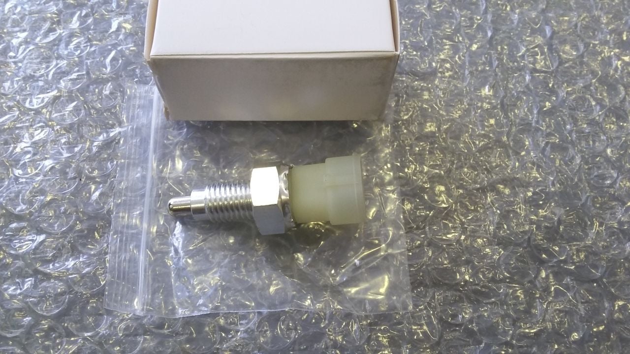 Opel Corsa C Geri Vites Müşürü Sensörü  2001-2006