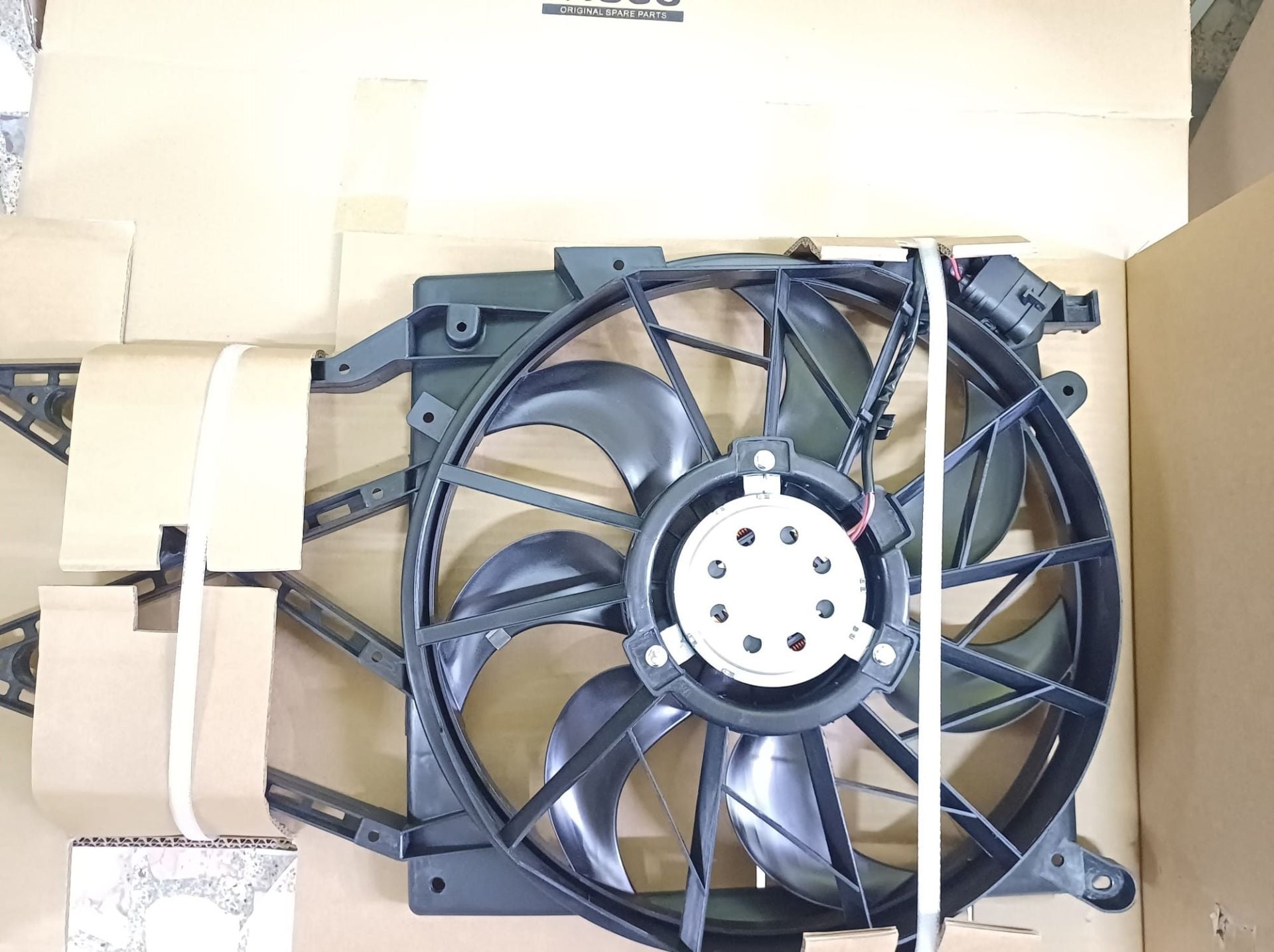 Opel Astra G Radyatör Fan Motoru ( Komple ) 1.4 - 1.6 Motorlar