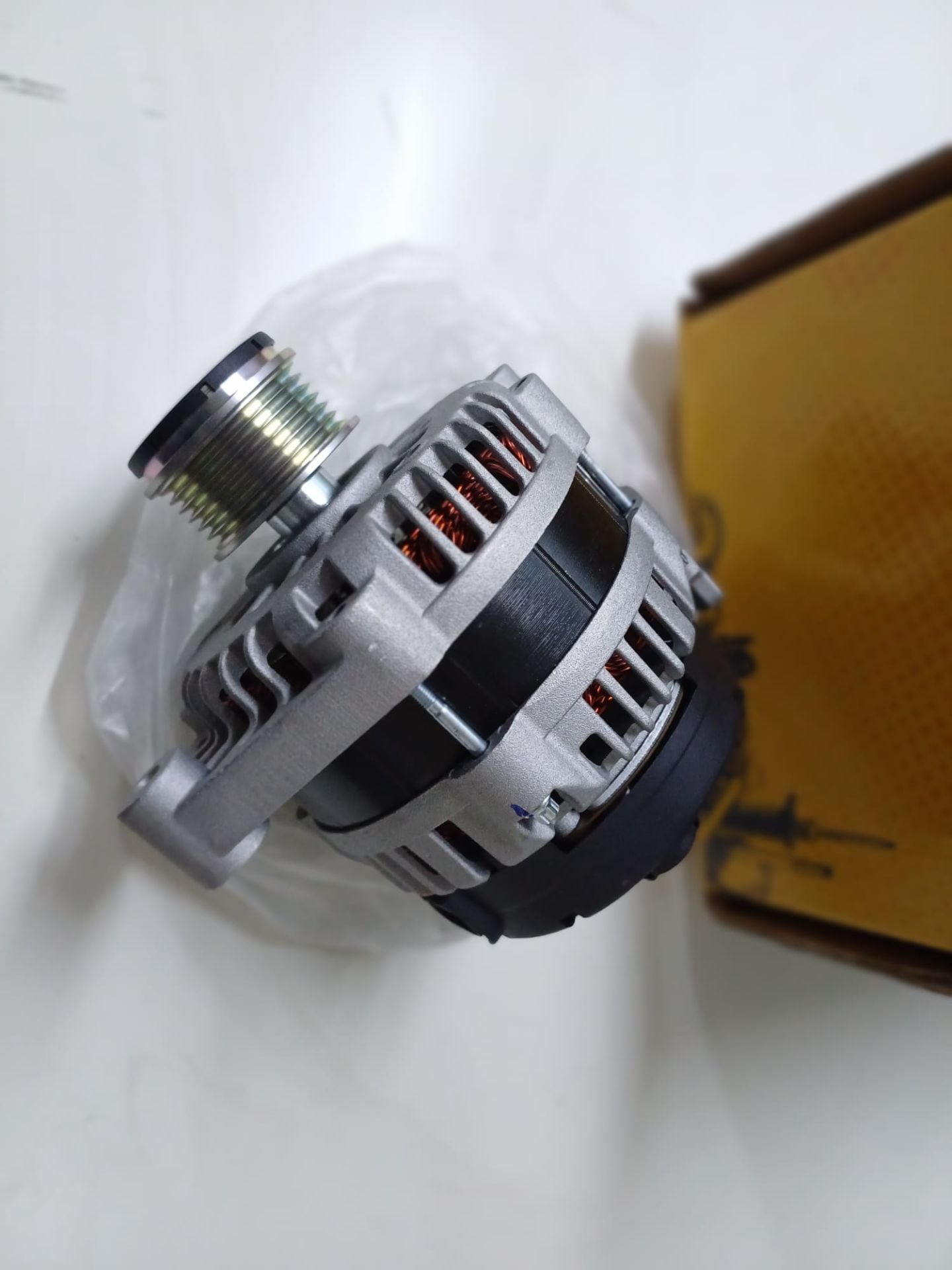 Chevrolet Epica Alternatör Şarj Dinamosu 2.0 Dizel Motor
