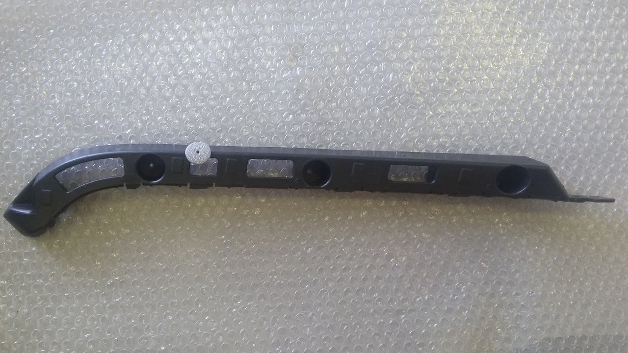 Chevrolet Cruze Tampon Braketi ( Stop Dış Braketi ) Arka sol GM