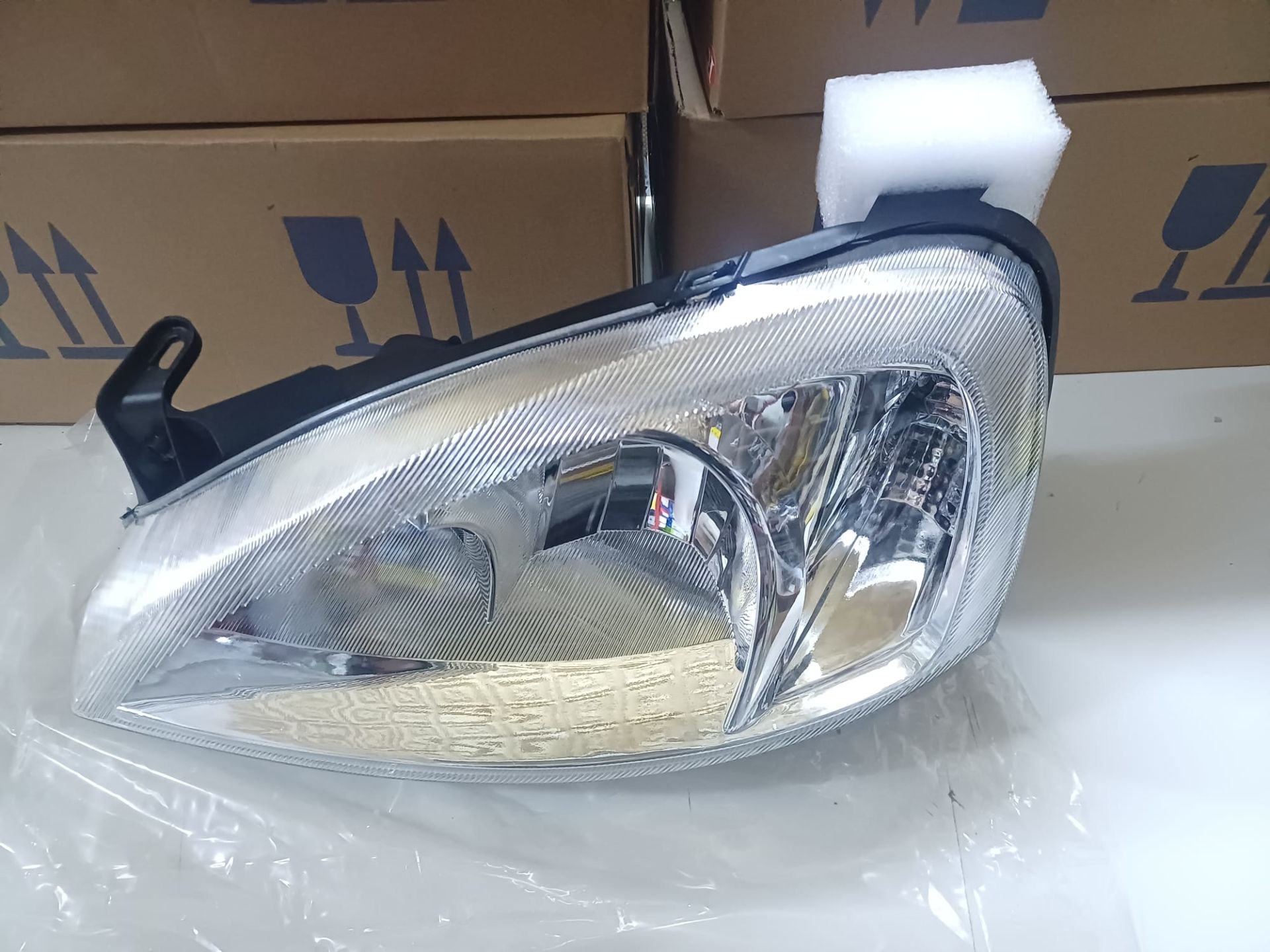 Opel Corsa C Far Lambası Sol