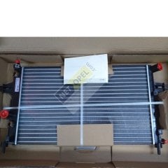Opel Zafira A Radyatör Otomatik Z16XE Motor Orjinal..